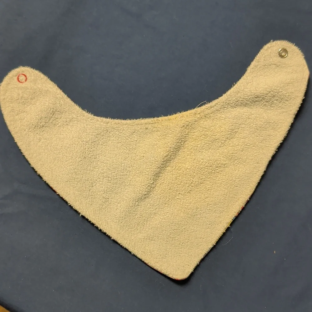 Marvel Superhero Bib with Red and Blue - Picture 2 of 4